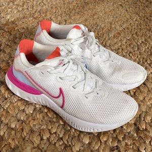 Nike run renew sneakers